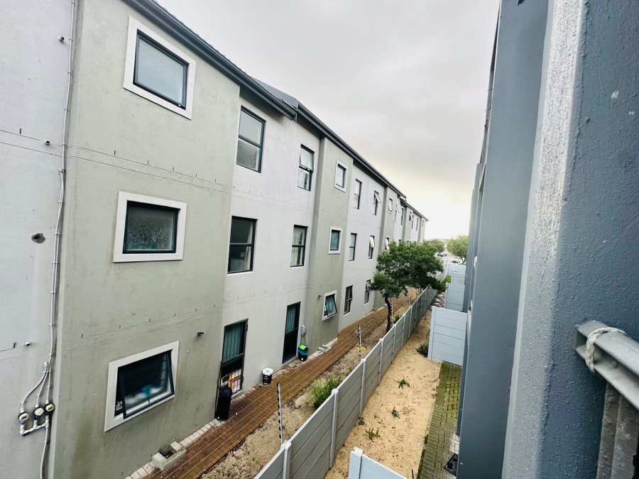 2 Bedroom Property for Sale in Parklands Western Cape